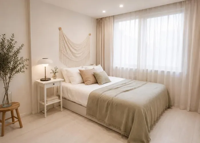 公寓 Spacious Private 4 Bedroom In Hongdae , 8minute Walk To Hongik Station
